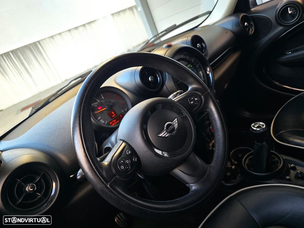 MINI Countryman Cooper SD ALL4 - 38