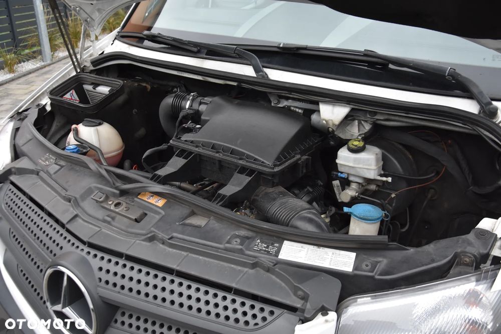 Mercedes-Benz Sprinter - 20