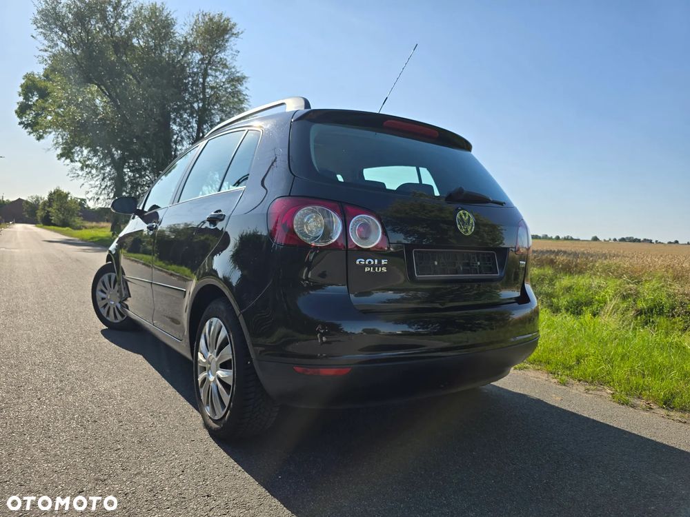 Volkswagen Golf Plus - 1