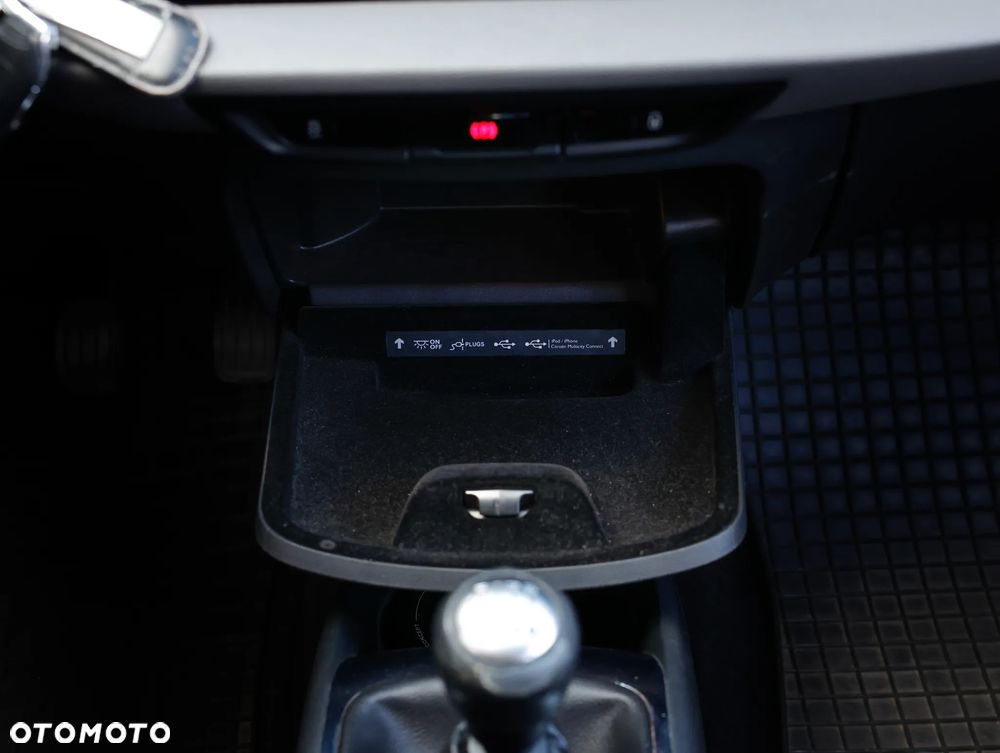 Citroën C4 Grand Picasso 1.2 PureTech Attraction - 22