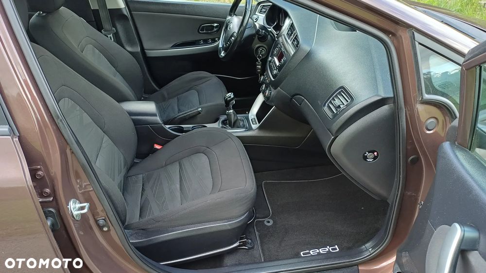 Kia Ceed - 17