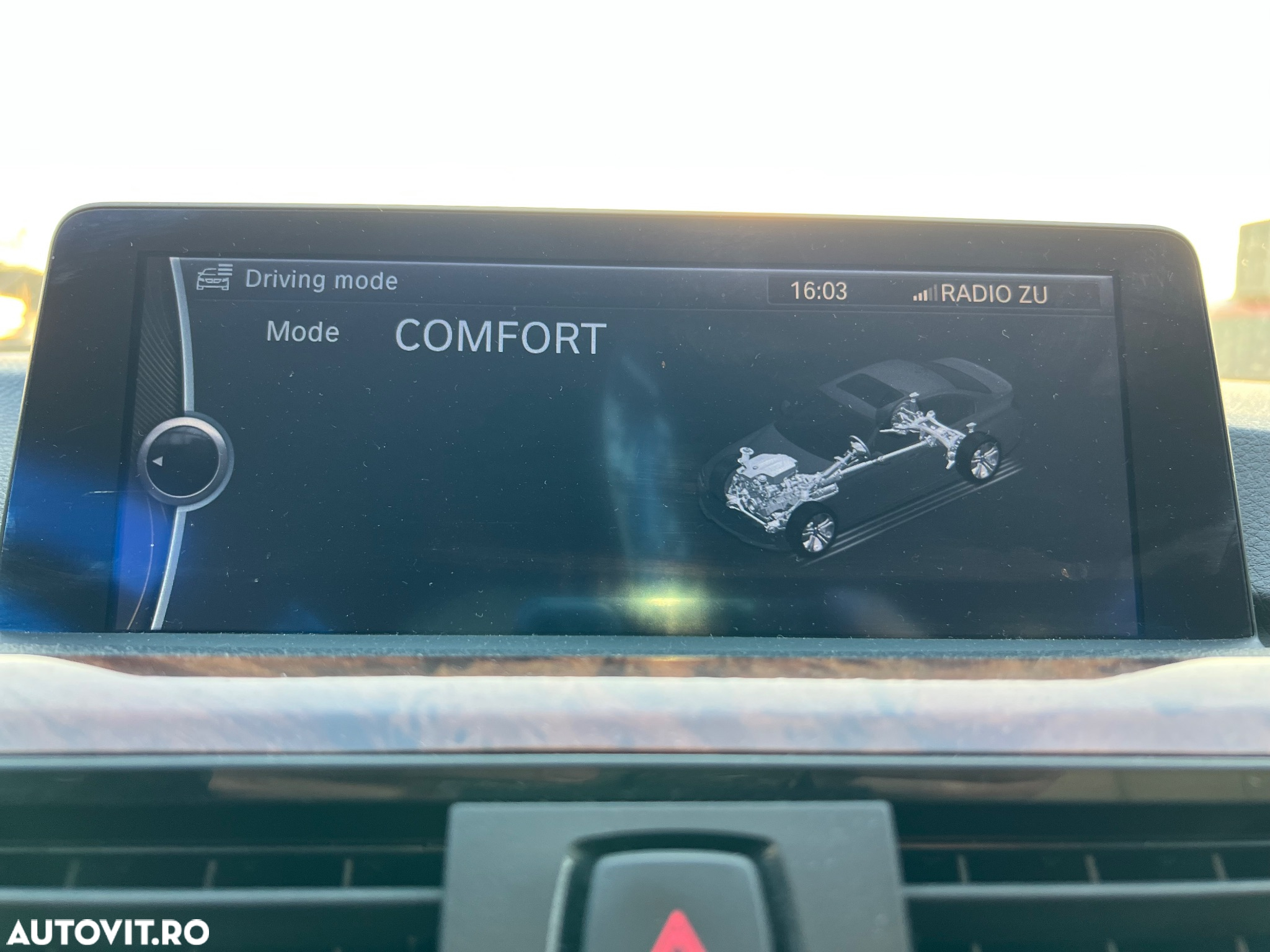 BMW Seria 3 320d Aut. Luxury Line - 37