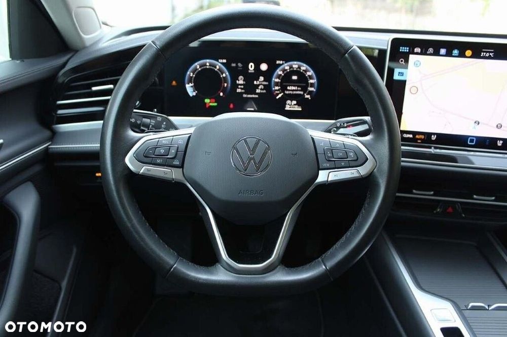 Volkswagen Passat - 24