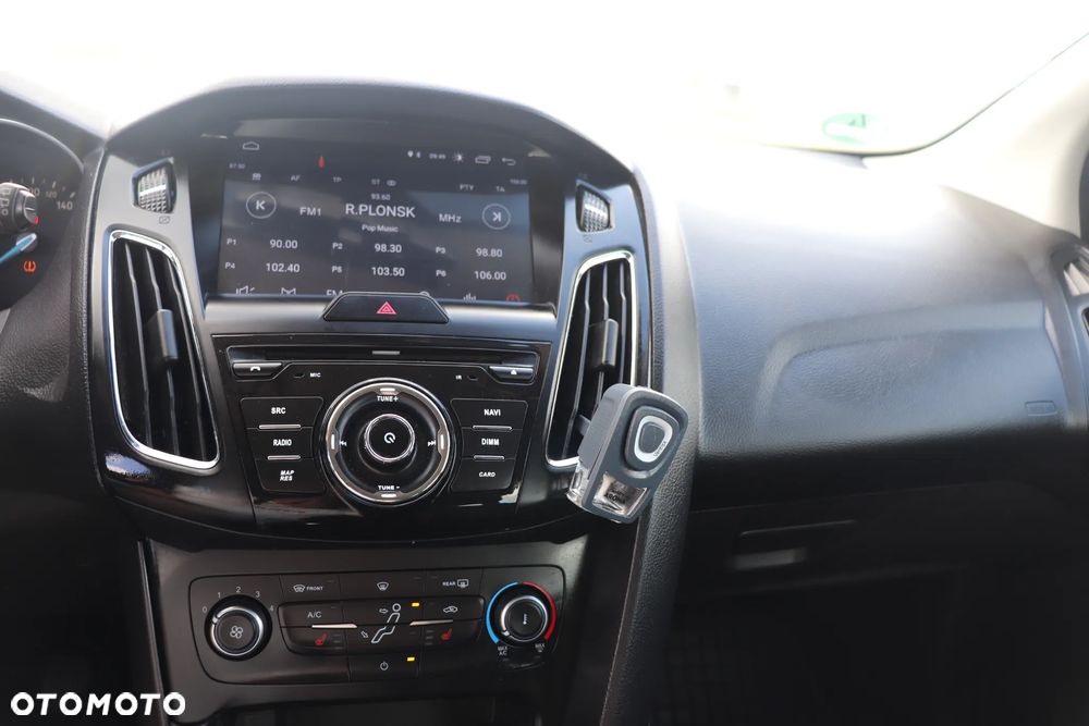 Ford Focus 1.0 EcoBoost 99g Trend - 24