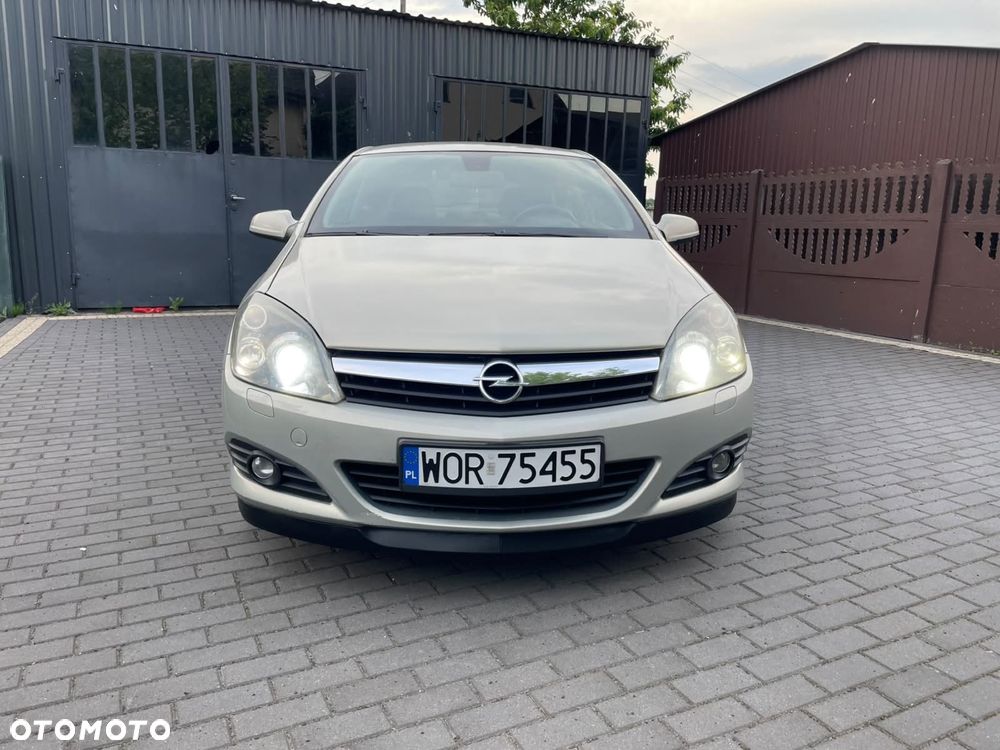Opel Astra - 1