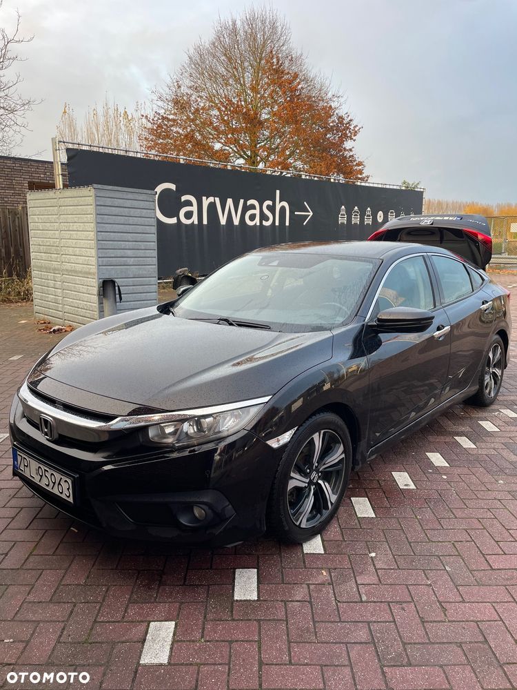 Honda Civic 1.5 T Elegance - 2