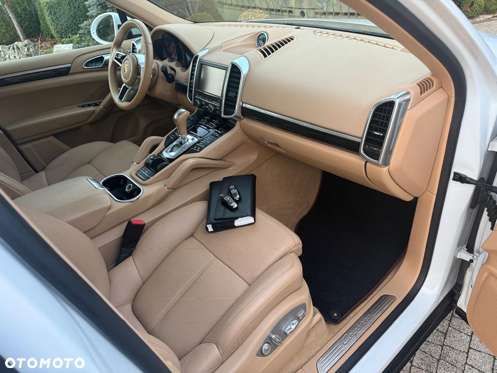 Porsche Cayenne Tiptronic S - 25