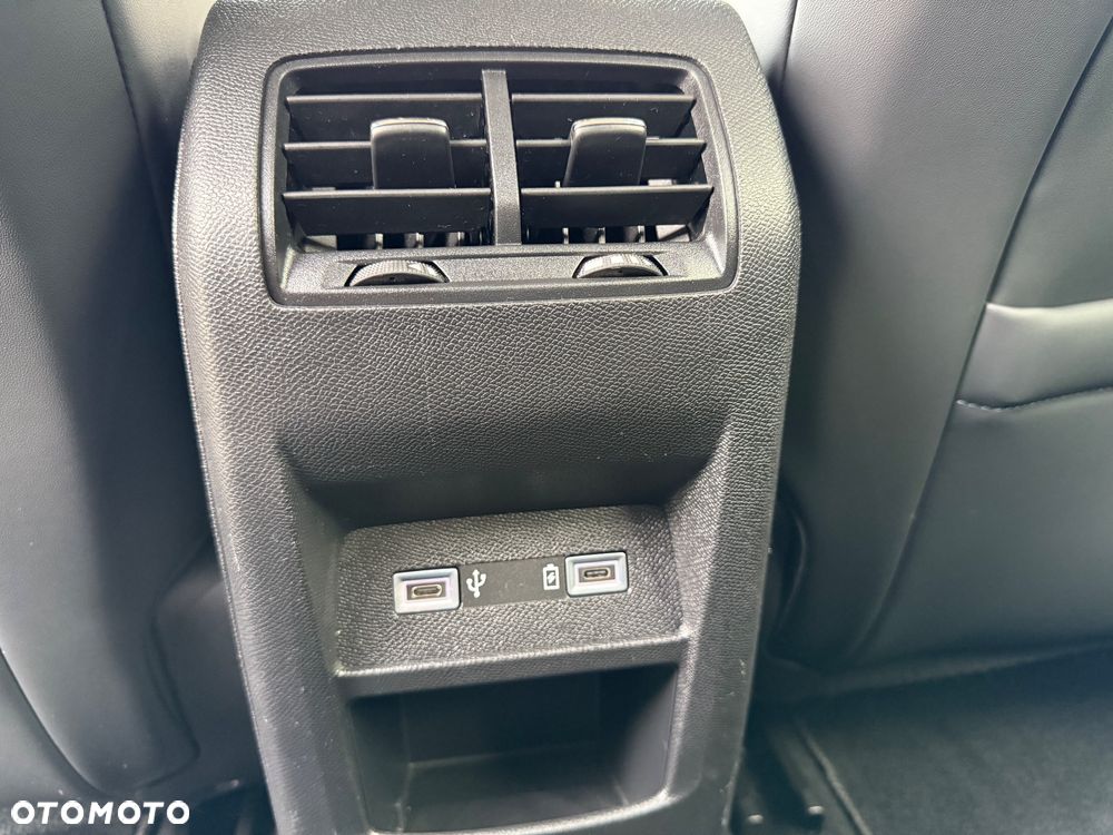 Peugeot 308 Plug-In Hybrid 180 e-EAT8 GT - 27