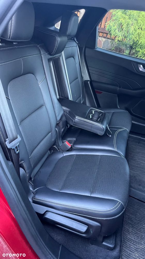 Ford Kuga 2.5 FHEV AWD Titanium - 3