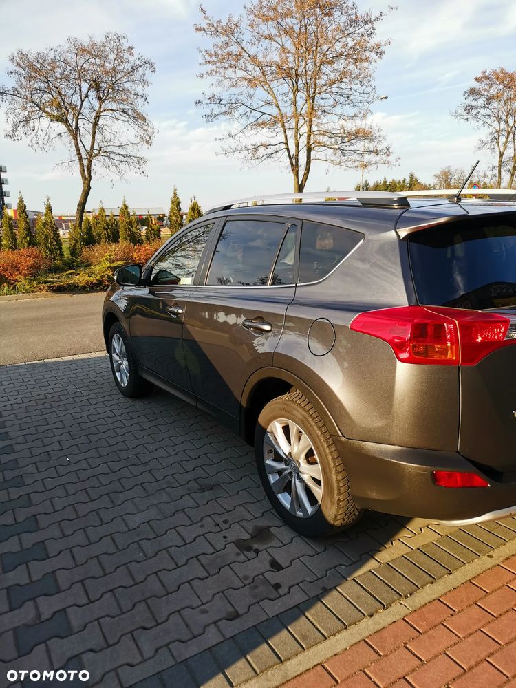 Toyota RAV4 2.2 D-4D Premium - 19