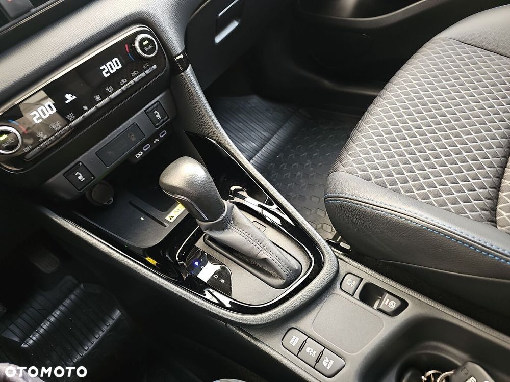 Toyota Yaris - 23