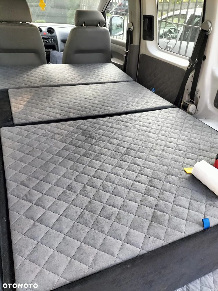 Volkswagen Caddy - 2