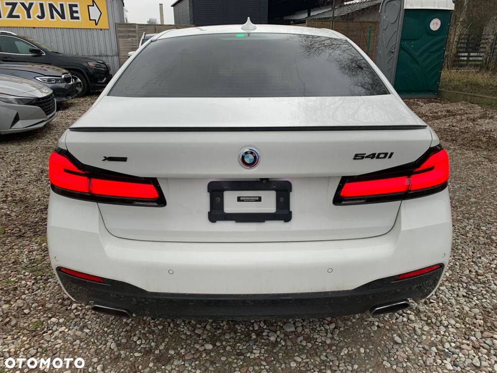 BMW Seria 5 540i xDrive Sport Line - 4