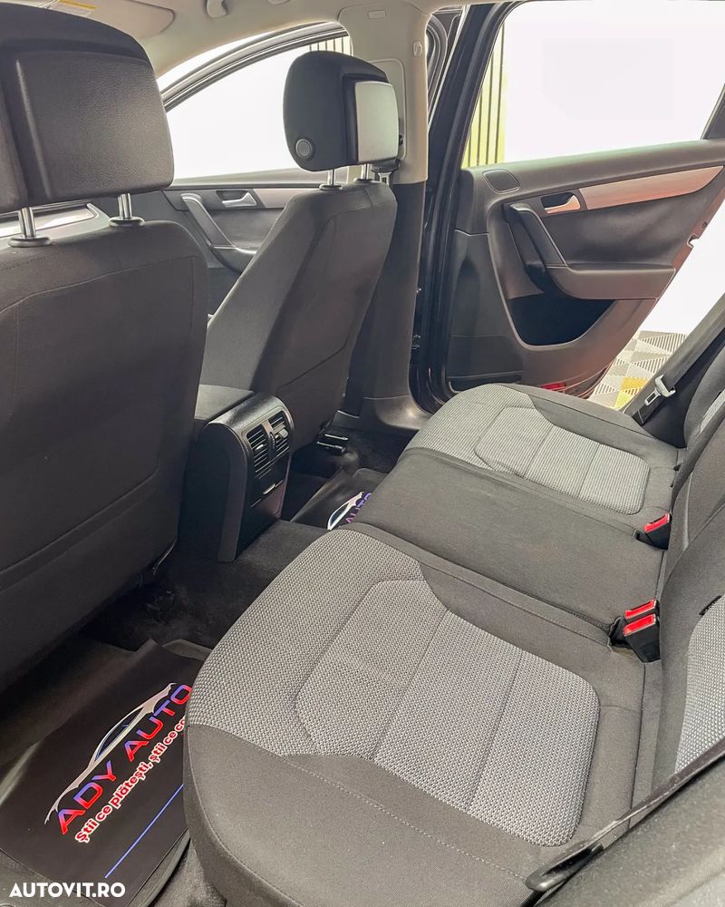 Volkswagen Passat Variant 2.0 Blue TDI SCR Comfortline - 11