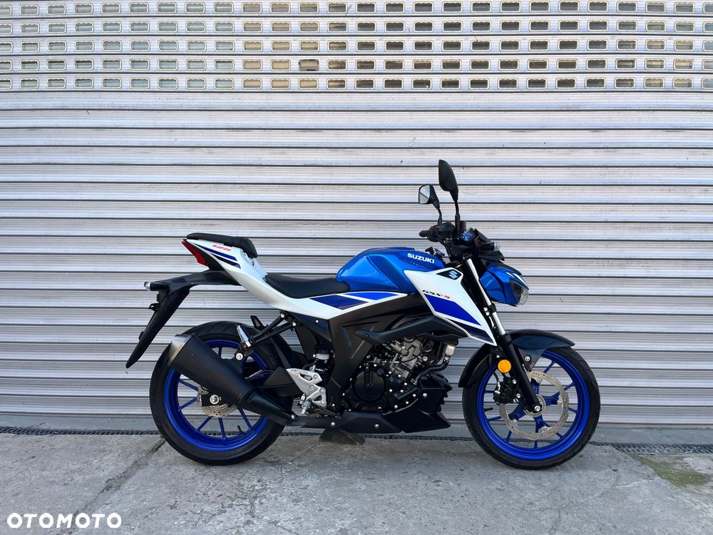 Suzuki GSX - 16