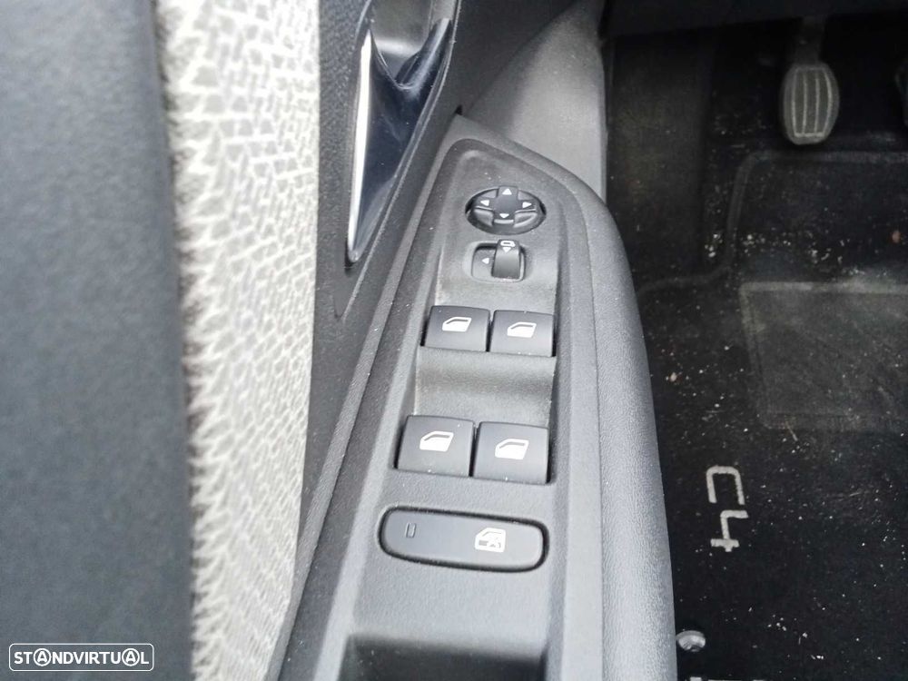 Citroën C4 1.2 PureTech Plus - 21
