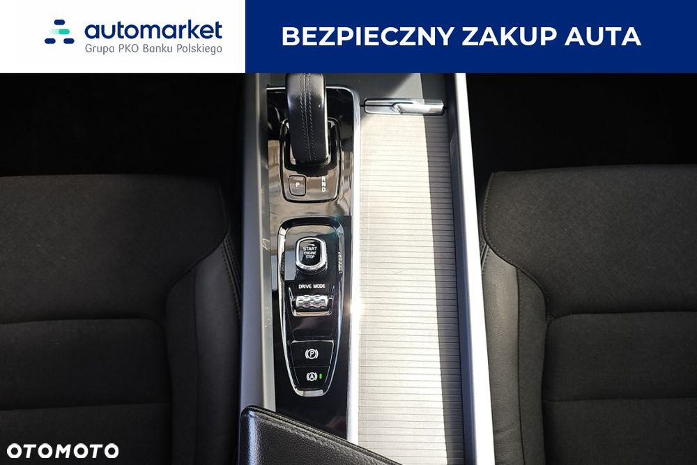 Volvo XC 60 B5 B AWD Momentum Pro - 16