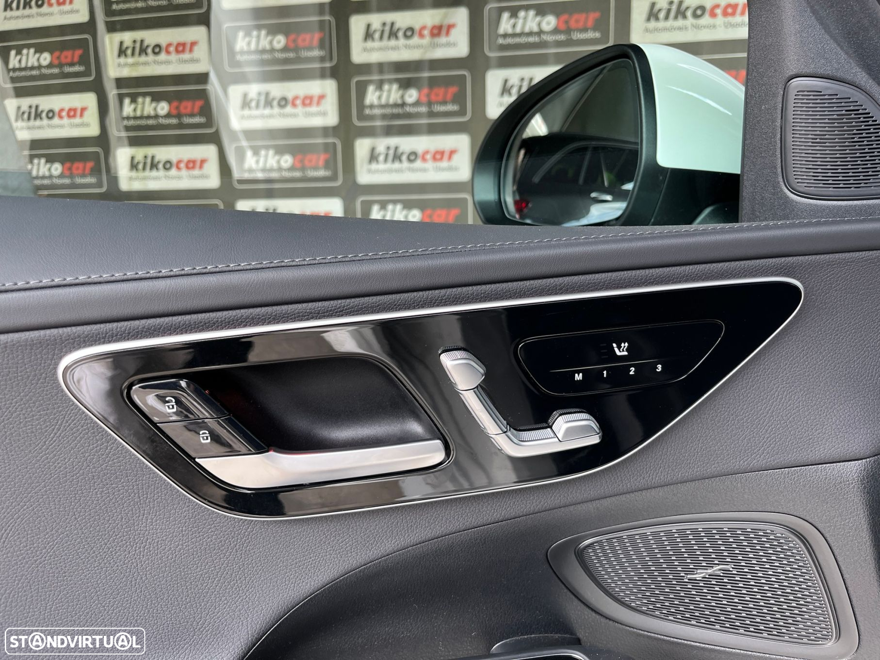 Mercedes-Benz C 300 e AMG Line - 13