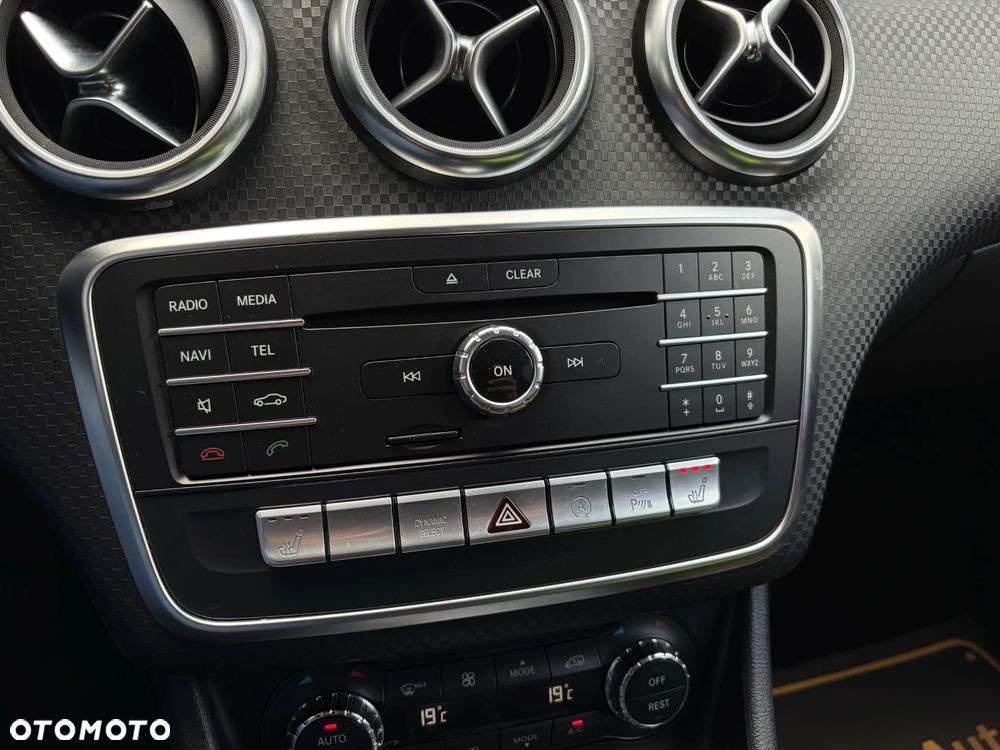 Mercedes-Benz Klasa A 200 7G-DCT Peak Edition - 30