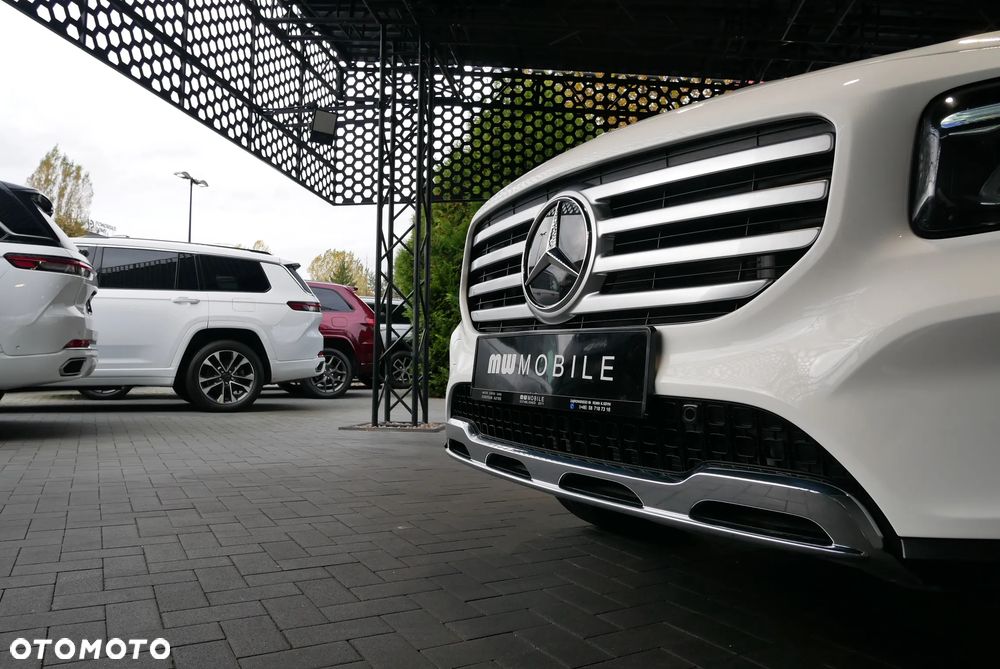 Mercedes-Benz GLB 250 4Matic 8G-DCT - 34