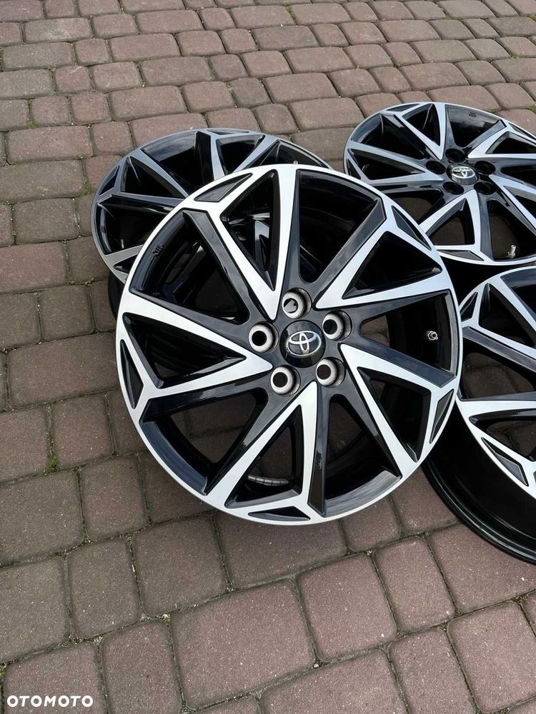 Oryginalne alufelgi Toyota 5x100 16 cali CZUJNIKI YARIS BICOLOR - 2