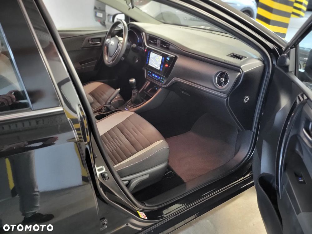 Toyota Auris 1.2 Turbo Edition-S - 3