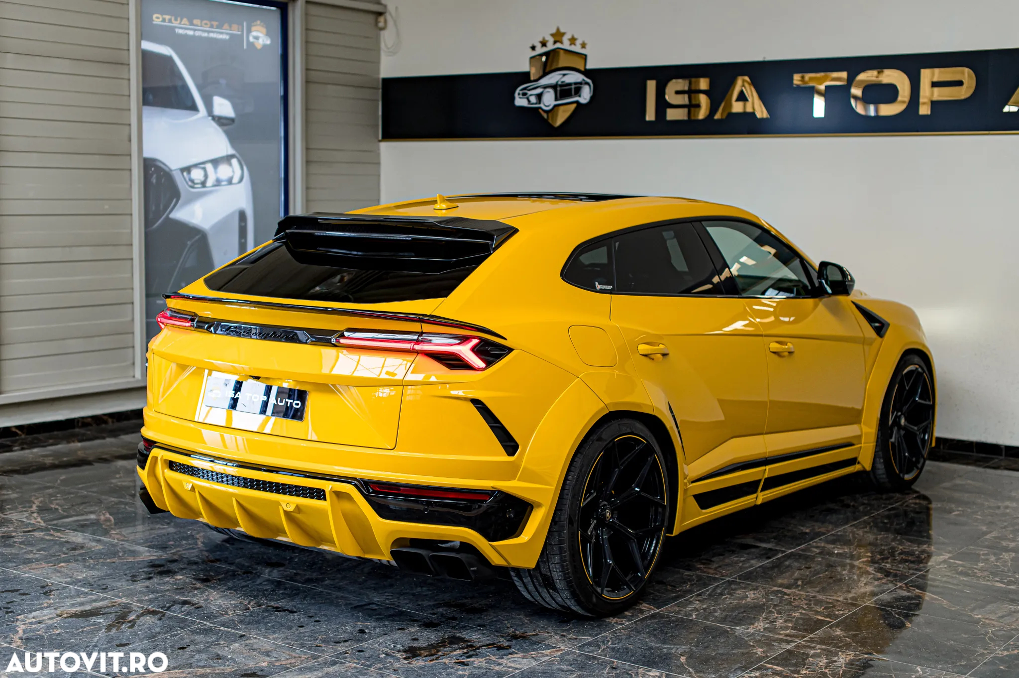 Lamborghini URUS - 32