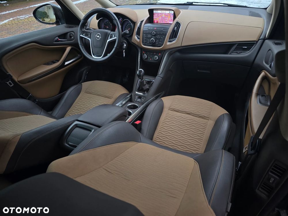 Opel Zafira 1.4 T Cosmo EcoFLEX S&S - 27