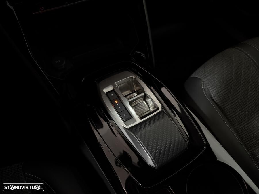 Peugeot 2008 1.2 Hybrid Allure e-DCS6 - 18