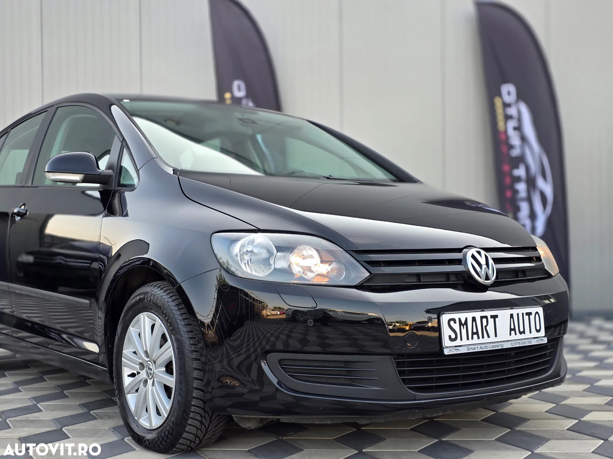 Volkswagen Golf Plus 1.6 TDI DPF BlueMotion Technology Comfortline - 11