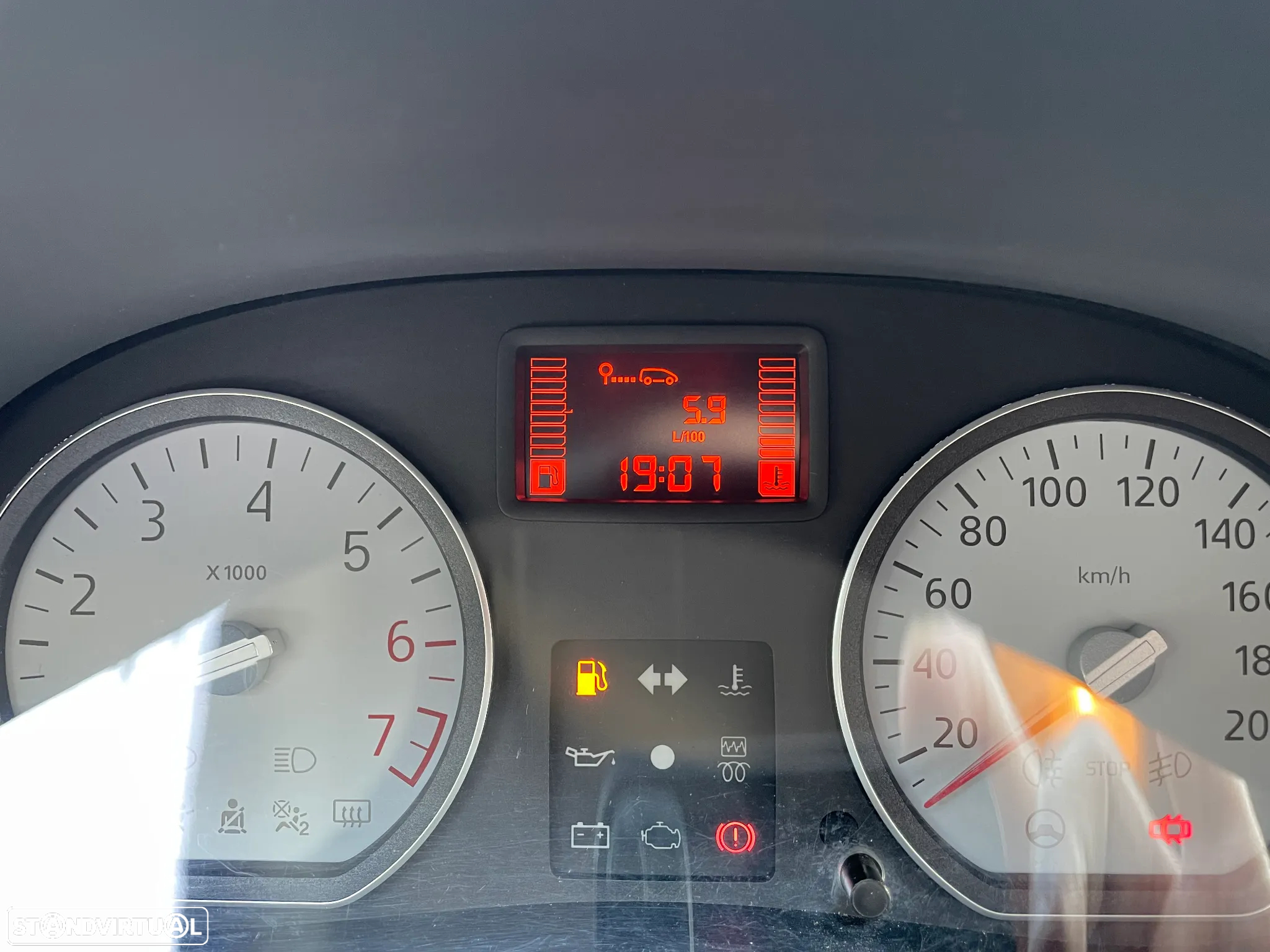 Dacia Sandero 1.2 16V Comfort - 30