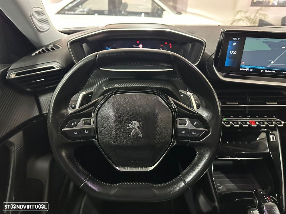 Peugeot 2008 1.5 BlueHDi Allure Pack EAT8 - 11