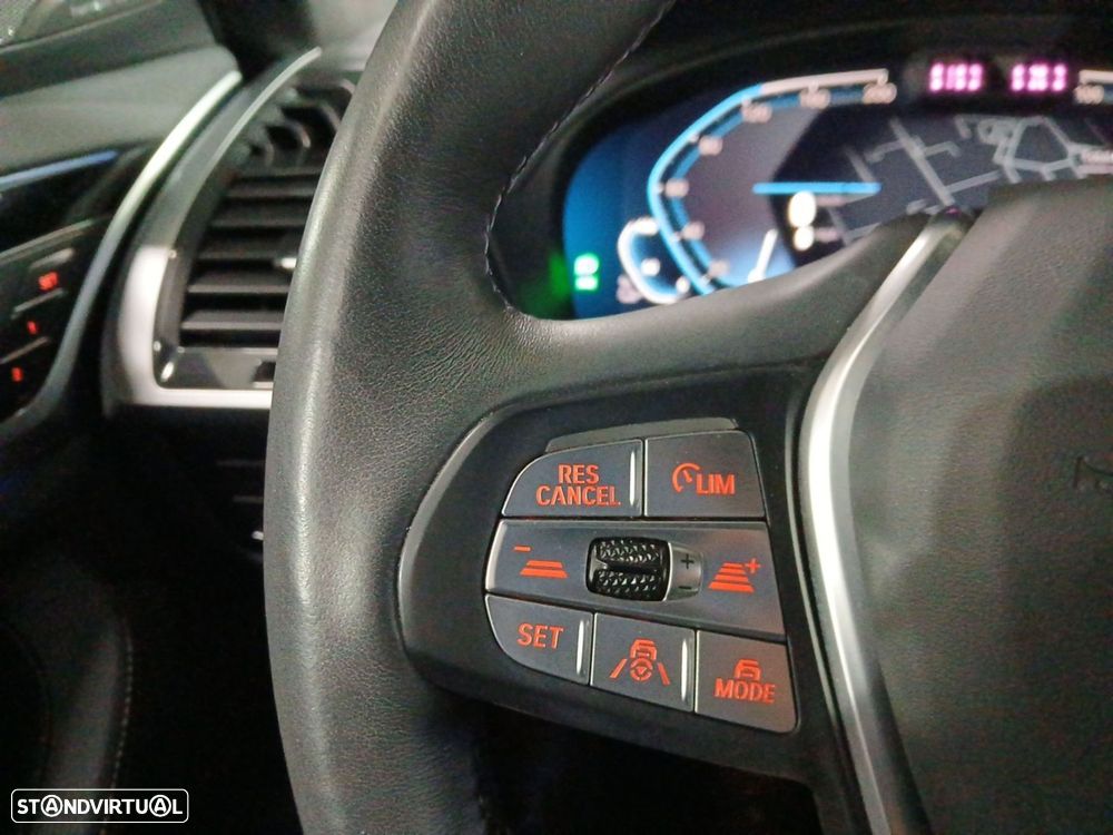 BMW iX3 Impressive - 18