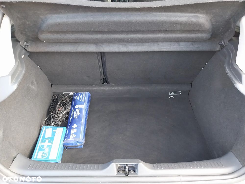 Renault Clio 1.2 16V 75 Business - 20