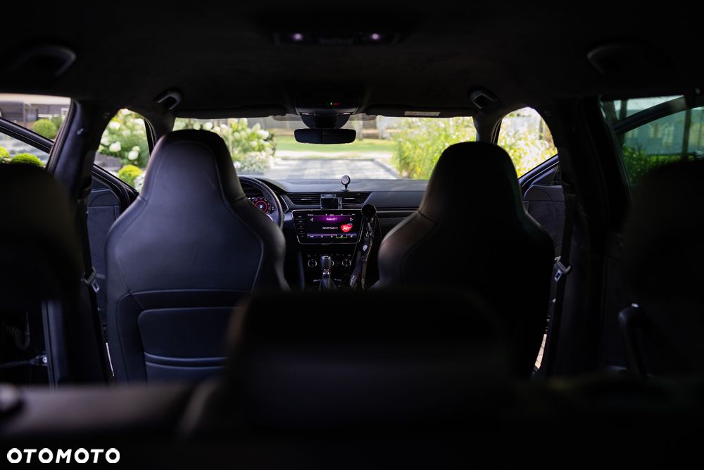 Skoda Superb 2.0 TDI SCR 4x4 L&K DSG - 14