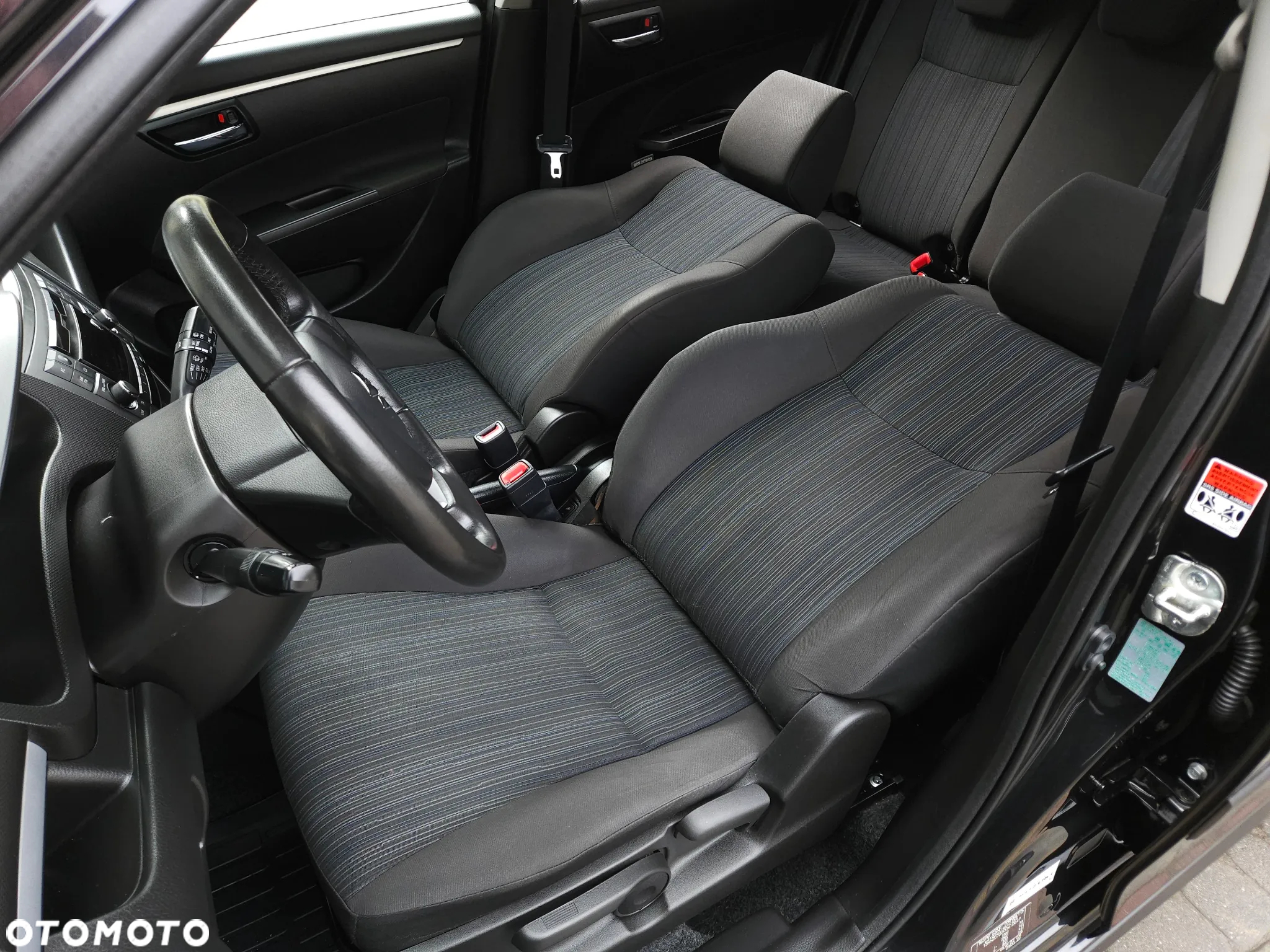 Suzuki Swift 1.2 4x4 Club - 33