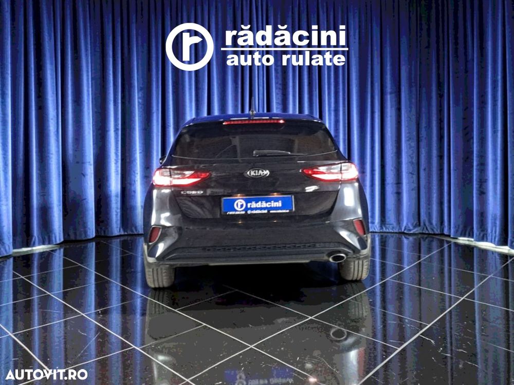 Kia Ceed - 10