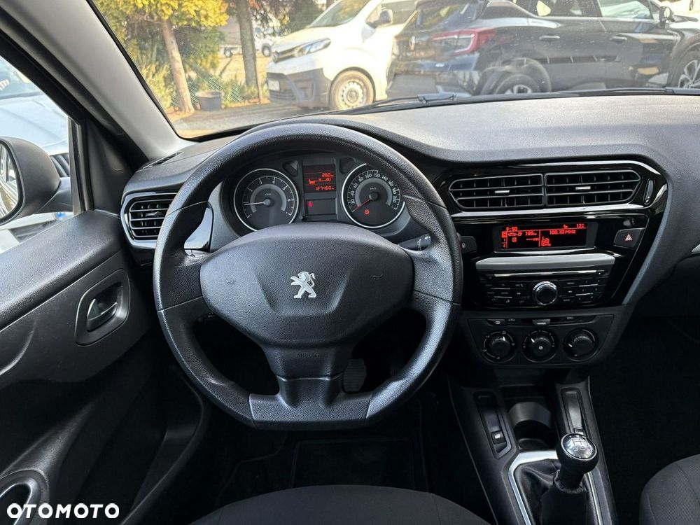 Peugeot 301 - 15