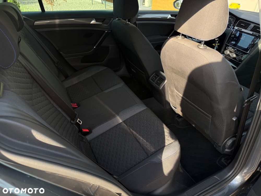 Volkswagen Golf 1.5 TSI OPF R-Line - 20