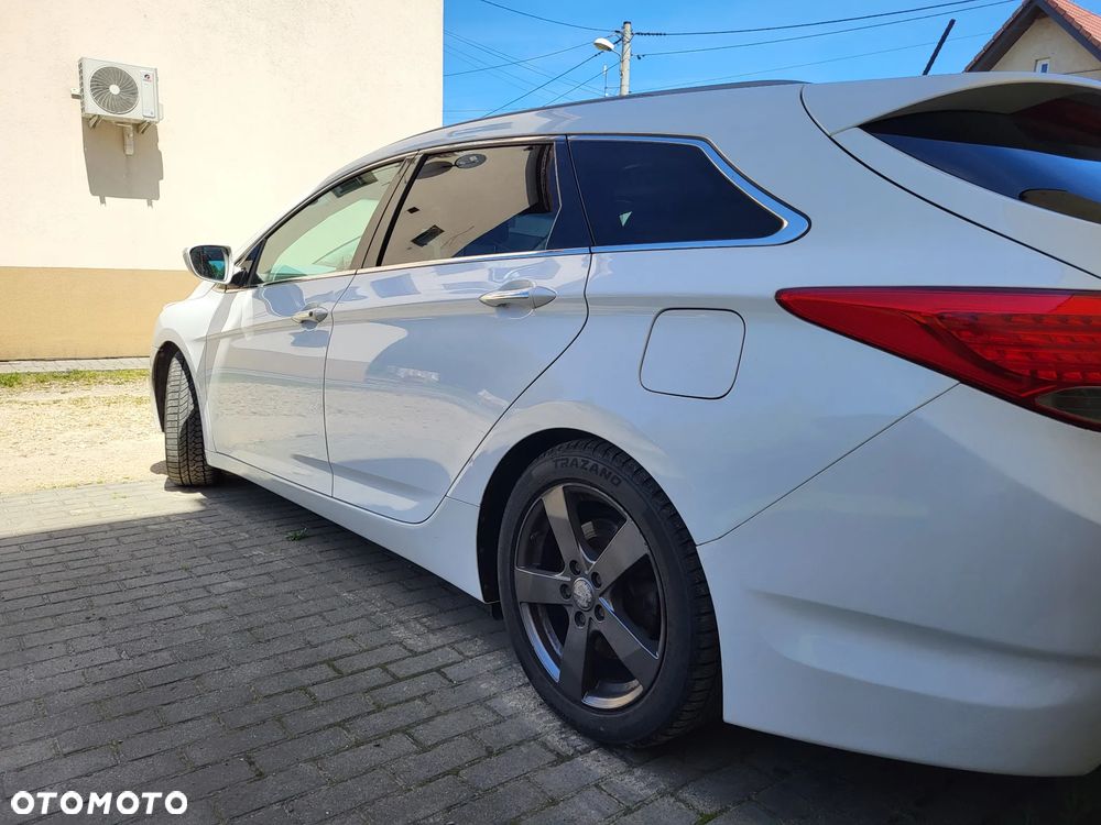 Hyundai i40 2.0 Premium - 2