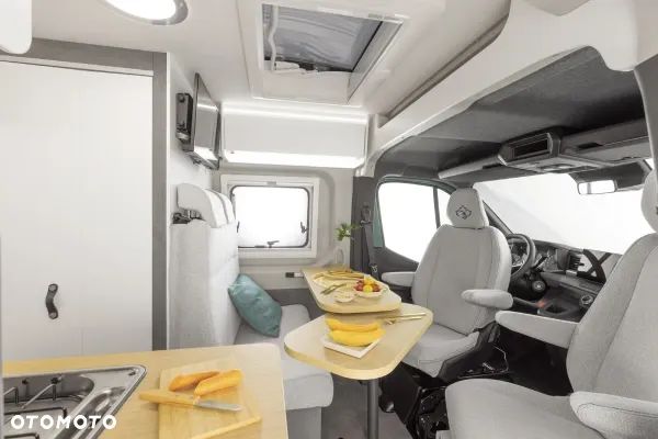 Renault Ahorn Camp CV560 - 2