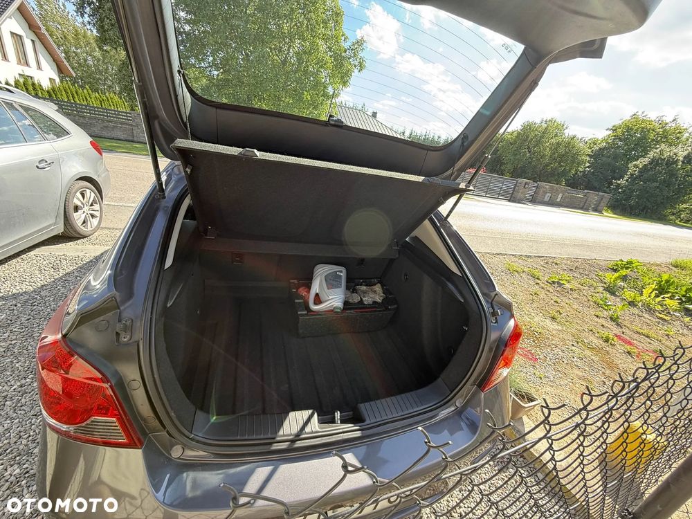 Chevrolet Cruze - 17