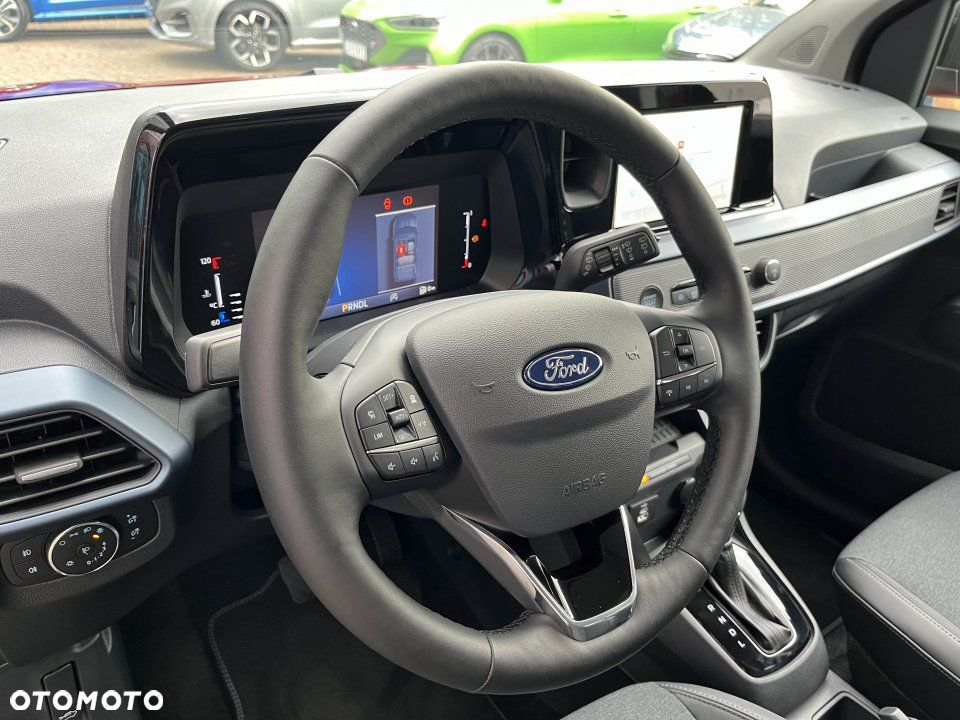 Ford Tourneo Courier - 15