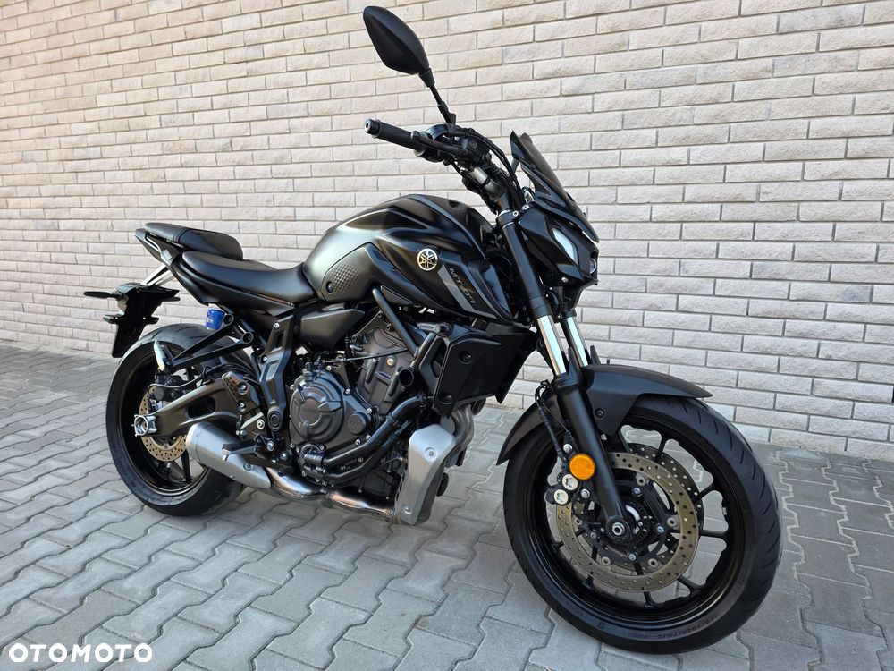 Yamaha MT - 12