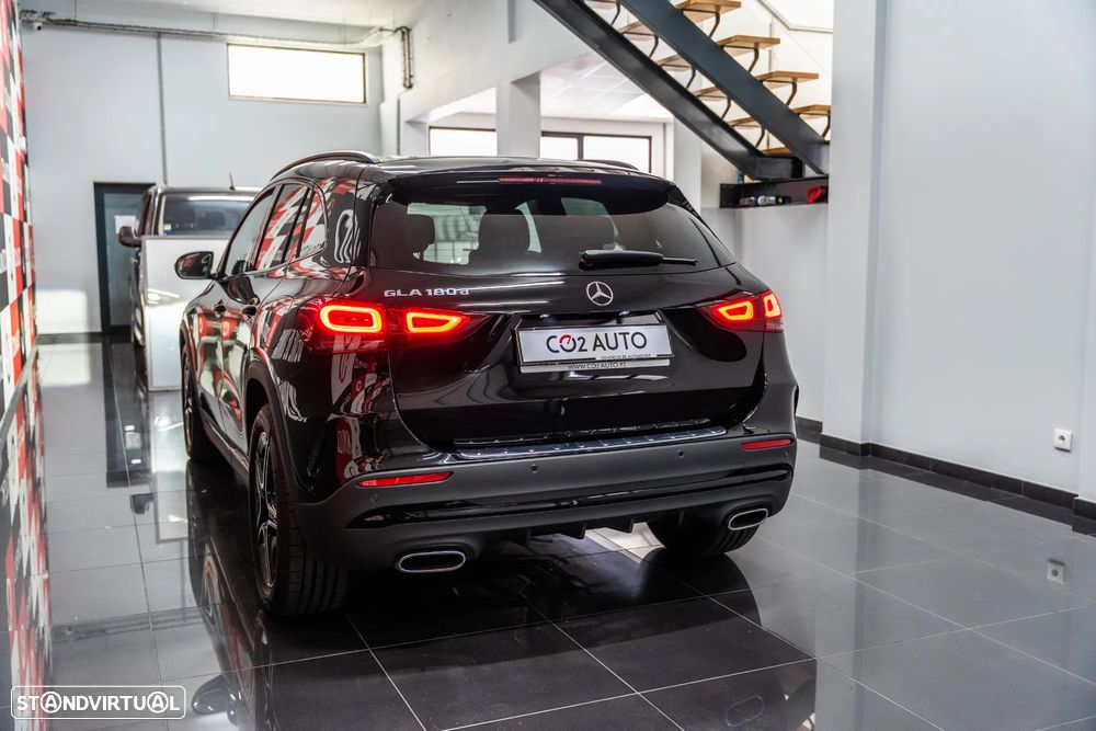 Mercedes-Benz GLA 180 d AMG Line - 5