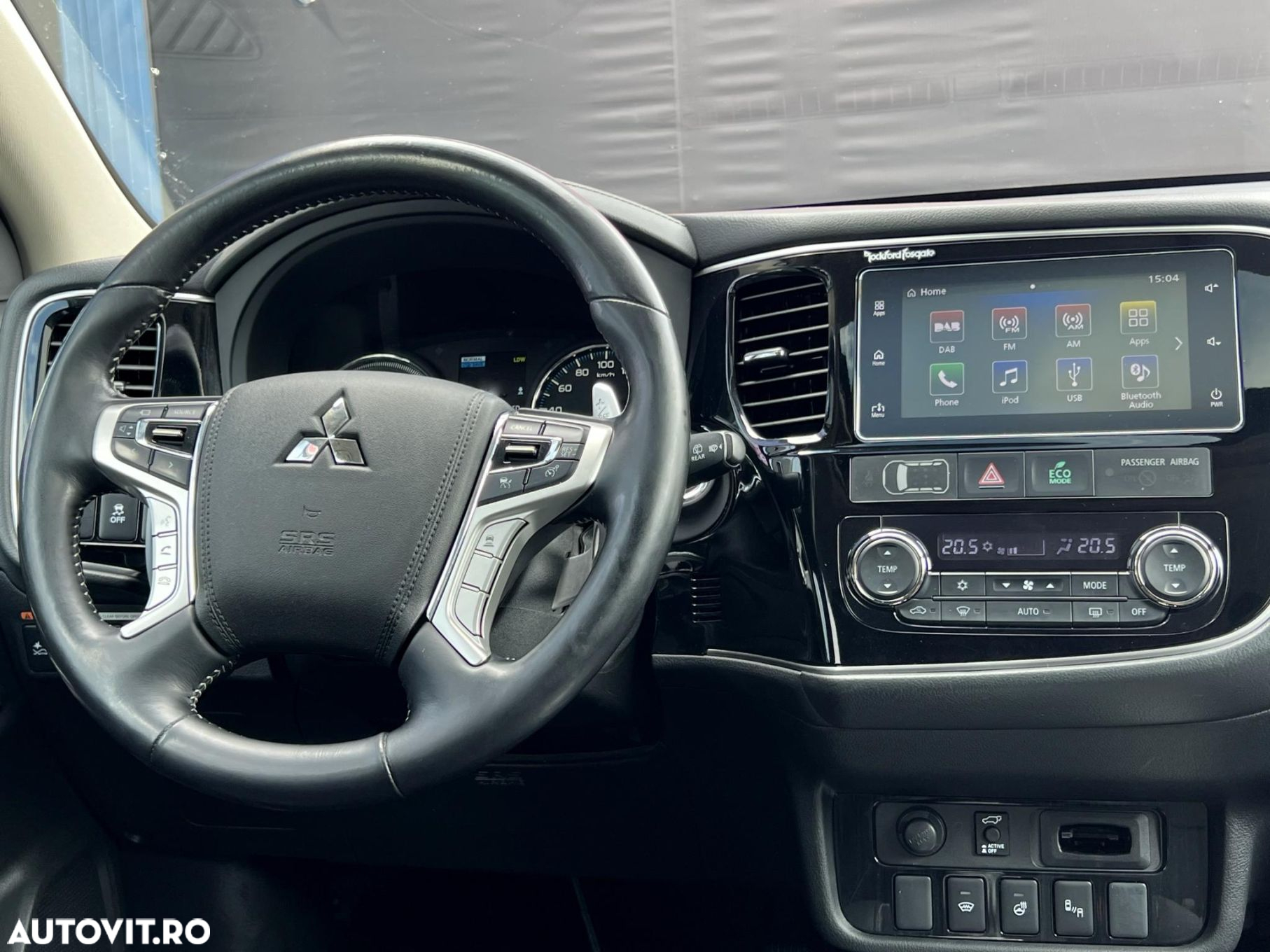 Mitsubishi Outlander - 9