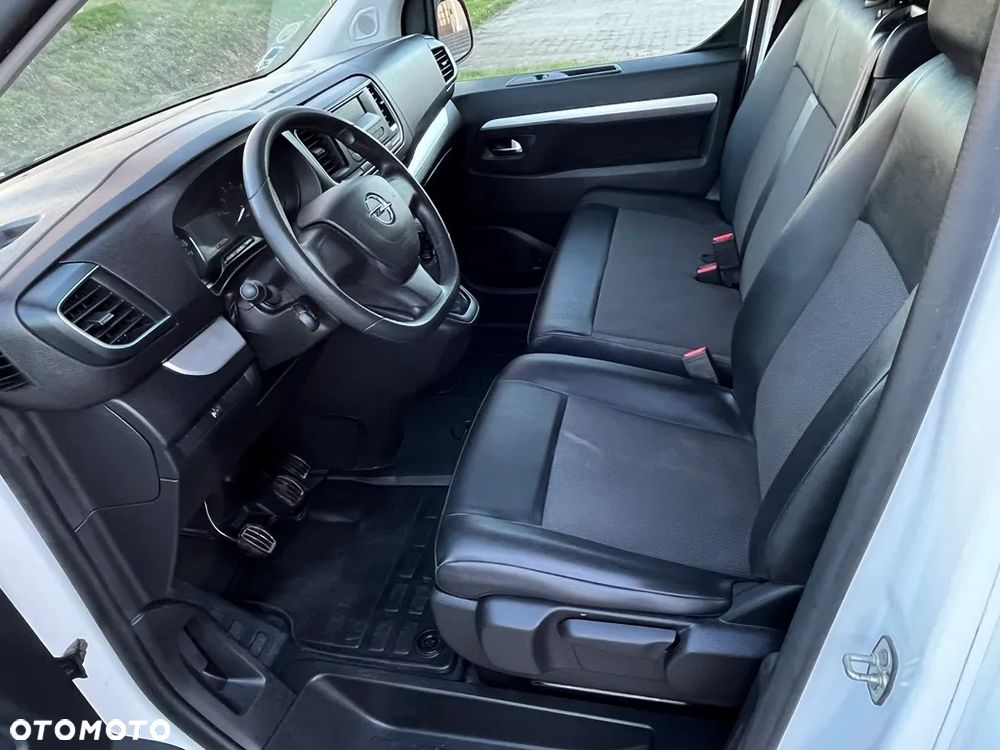 Opel Vivaro - 20