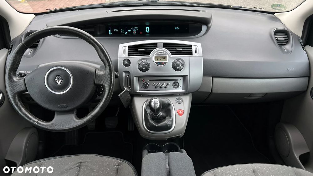 Renault Scenic 1.6 16V Dynamique - 20