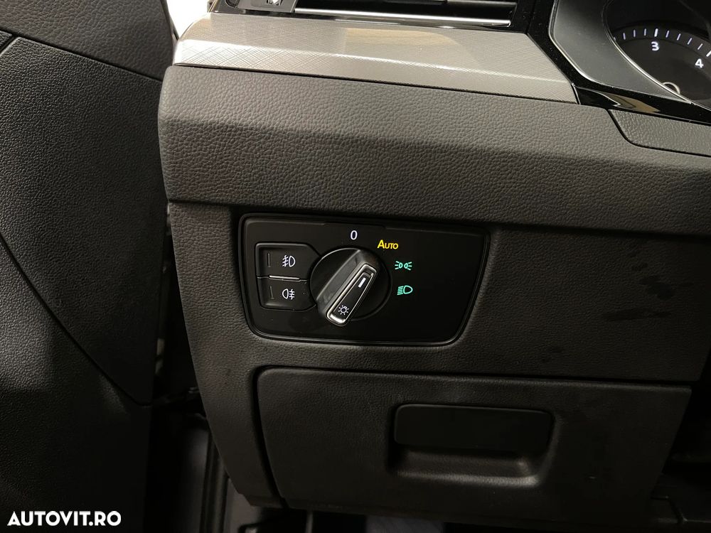 Volkswagen Passat 2.0 TDI DSG Comfortline - 25