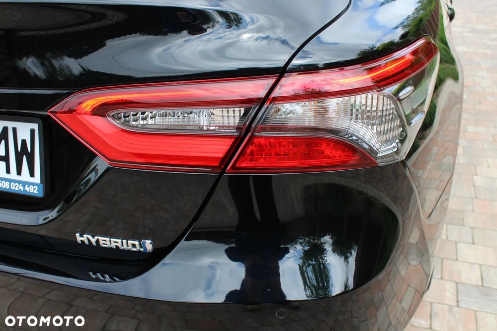 Toyota Camry 2.5 Hybrid Comfort CVT - 14